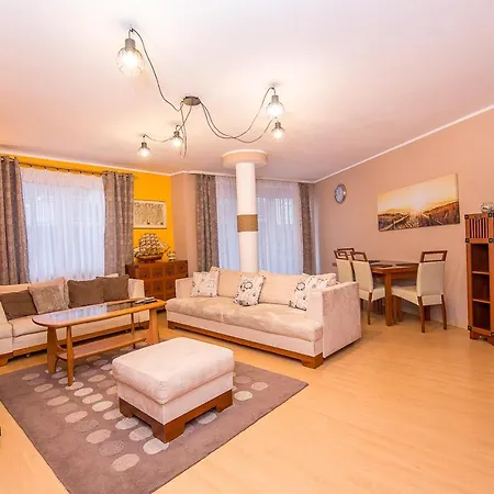 Delux Port * Kolberg